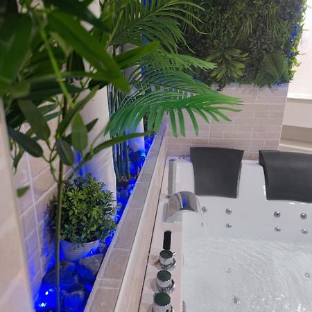 Espectacular Apartamento Con Spa Privado Miami Playa Екстериор снимка